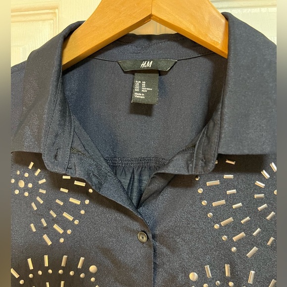 H&M oversized Shirt Size XS - Picture 4 of 4